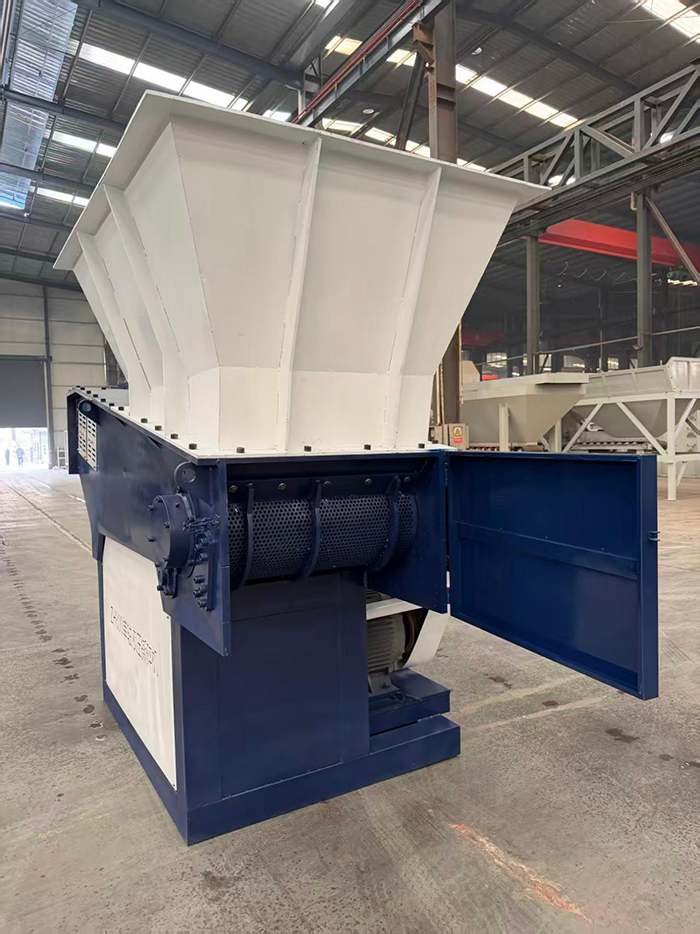 Industrial hydraulic shredder